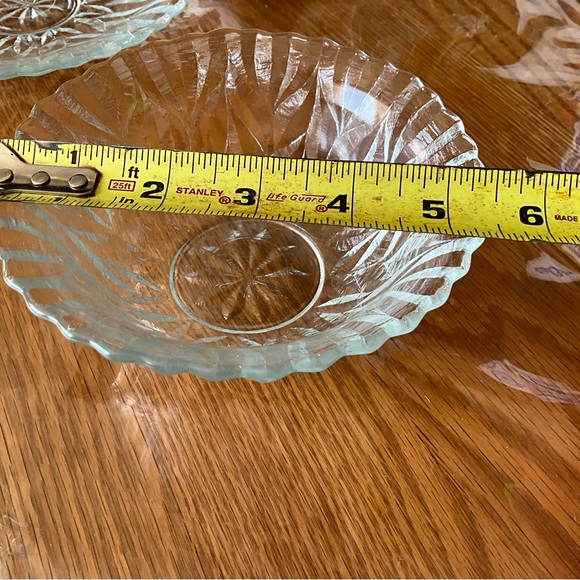 Snowflake Style Dessert Bowl Underplate Clear Set Of 2 - Picture 6 of 6